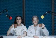 How Freelancers Can Create and Offer Podcast Services with AI